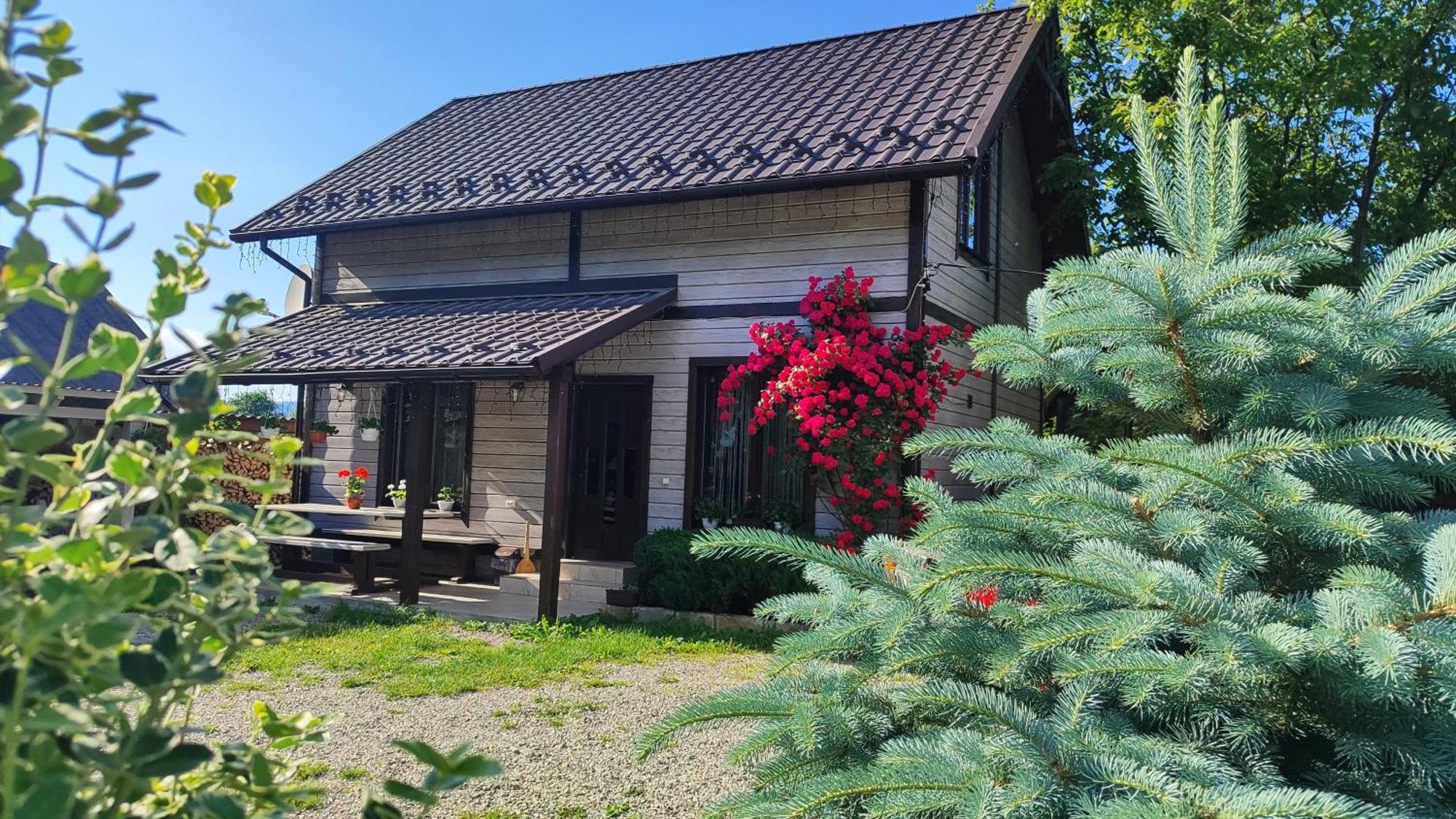 Котедж Кресаня Mykulytjyn Exteriör bild